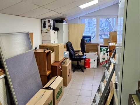 комерційна за адресою Богдана Хмельницького вул., 42