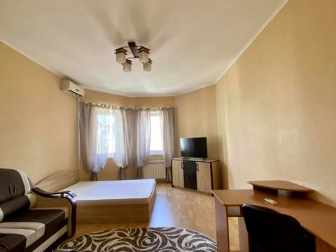 квартира за адресою Івана Дяченка вул., 20