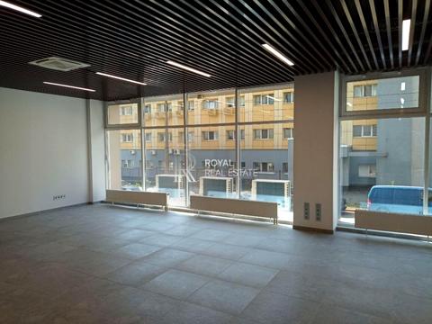 комерційна за адресою Лєскова вул., 9