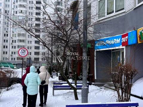 коммерческая по адресу Миколы Бажана просп., 10