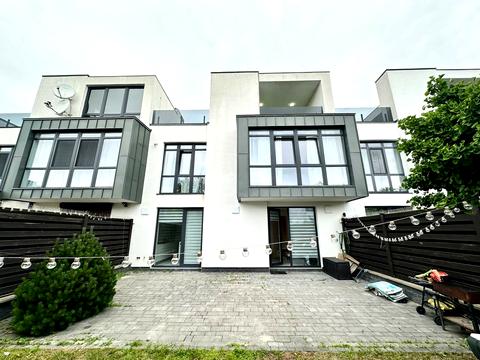 будинок за адресою смт. Брюховичі, Журавлина, 12