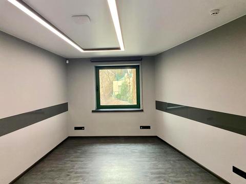 комерційна за адресою Набережна Перемоги вул., 44-А