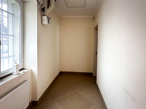 комерційна за адресою вул. імені Владики Софрона Мудрого, 22
