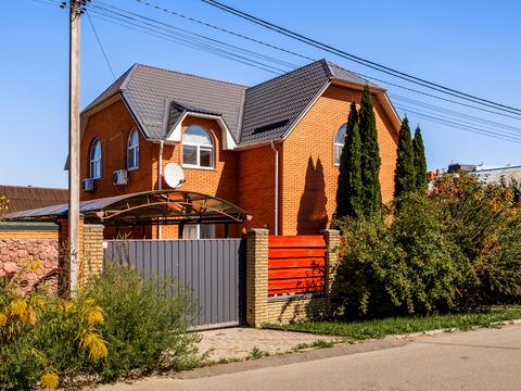 дом по адресу Спортивна