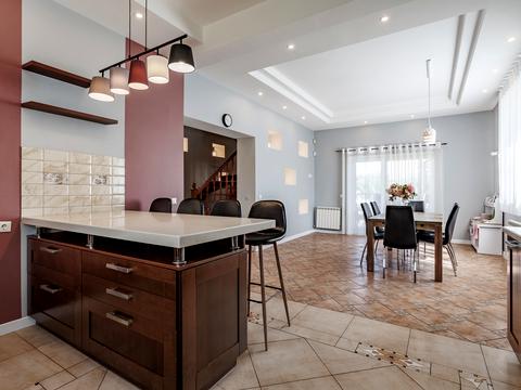 дом по адресу Спортивна