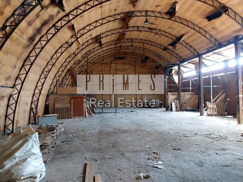 комерційна за адресою Академіка Вернадського бульв., 59