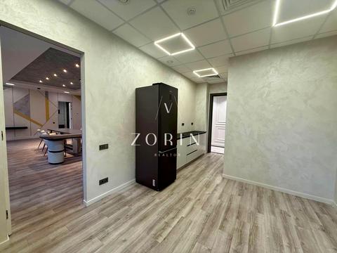 коммерческая по адресу глинки, 1