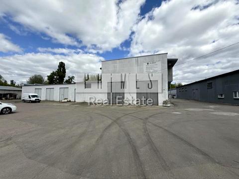 комерційна за адресою Малинська вул., 10