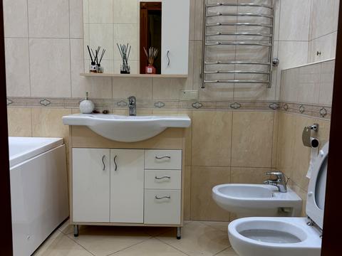 квартира за адресою Микільсько-Слобідська вул., 1-А