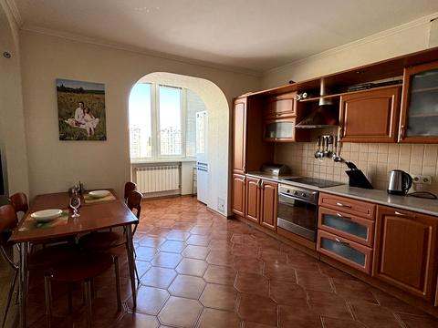 квартира за адресою Рональда Рейгана вул., 34/51