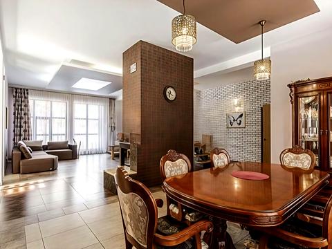 дом по адресу Радистов ул., 2