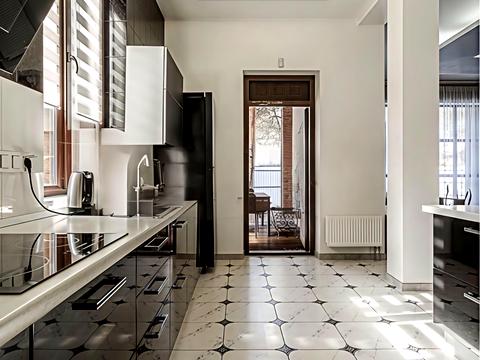 дом по адресу Радистов ул., 2