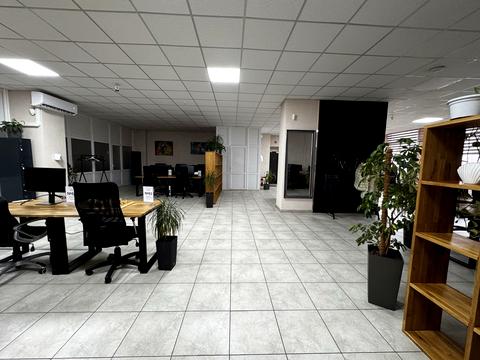 комерційна за адресою Михайла Грушевського вул., 22 А