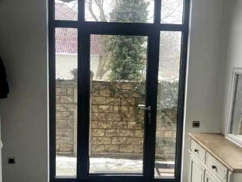 комерційна за адресою Чубаївська вул., 20