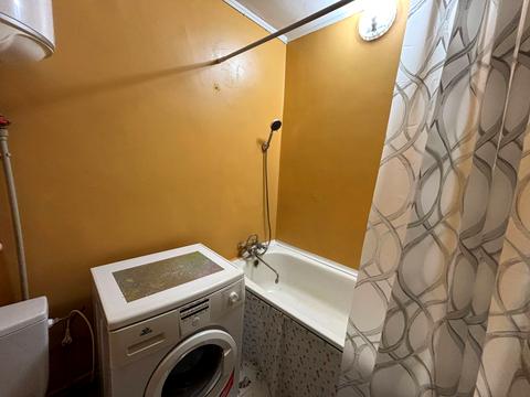 квартира за адресою Космодромна вул., 2