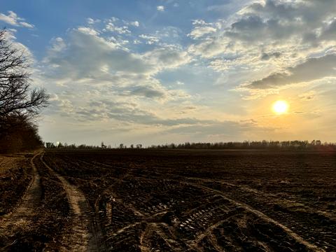 участок по адресу 