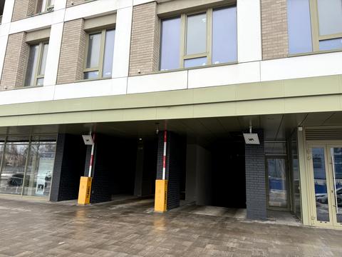 паркомісце за адресою Набережно-Рибальська дорога вул., 5