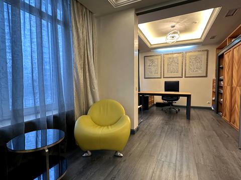 комерційна за адресою Науки просп., 30