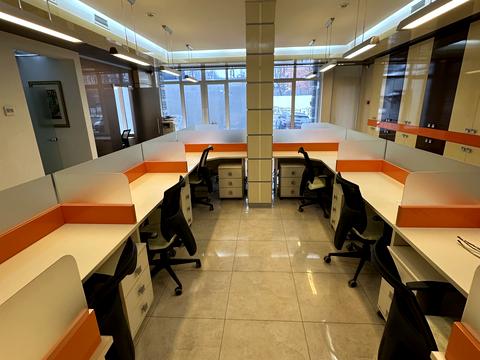 комерційна за адресою Науки просп., 30
