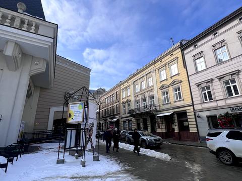 квартира по адресу Поповича ул., 8