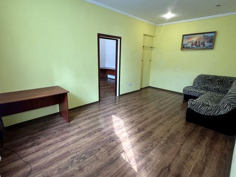 квартира по адресу Поповича ул., 8