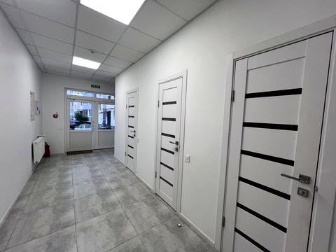 комерційна за адресою Тернопільська вул., 21