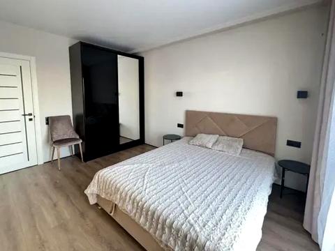 квартира по адресу Михаила Максимовича ул. (Трутенко Онуфрия), 28-Е