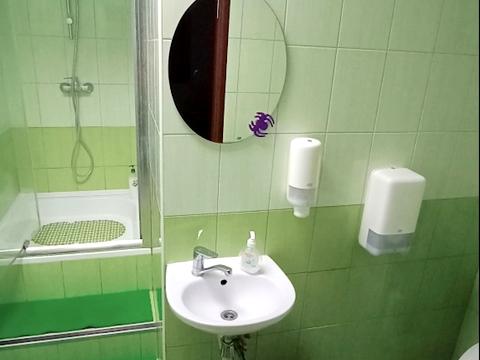 комерційна за адресою Обсерваторний пров., 2/4