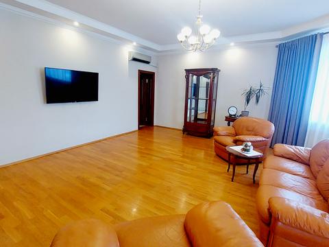 будинок за адресою Раїси Букіної пров.