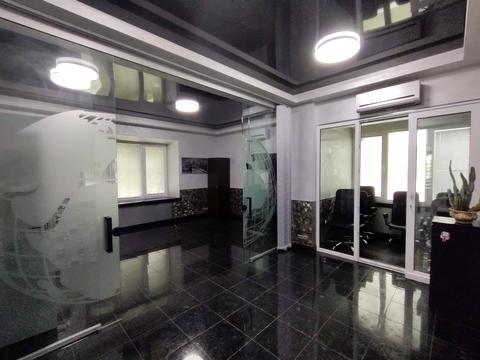 комерційна за адресою Івана Мазепи вул. (Січневого Повстання), 3