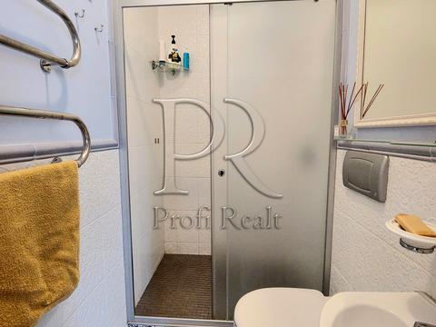 квартира за адресою Сім'ї Кульженків вул. (Петра Дегтяренка), 35