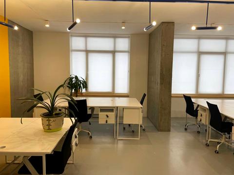 комерційна за адресою Київ, Євгена Сверстюка вул. (Марини Раскової), 6-А