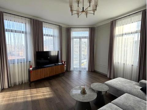 квартира за адресою Під Дубом вул. (Космонавтів), 2