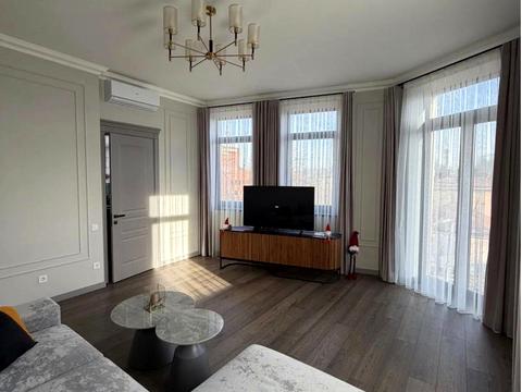 квартира за адресою Під Дубом вул. (Космонавтів), 2