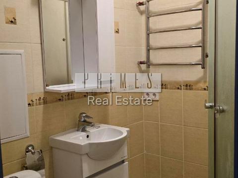 квартира по адресу Строителей ул., 1