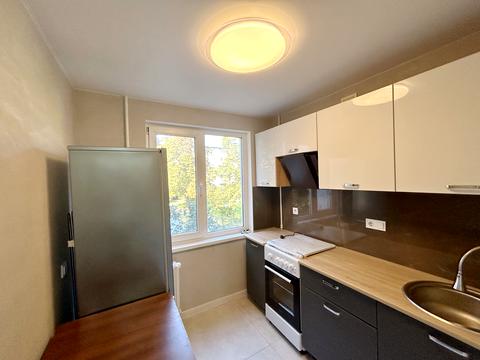 квартира за адресою Євгена Танцюри вул., 70