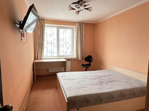 квартира за адресою Довженка вул., 12