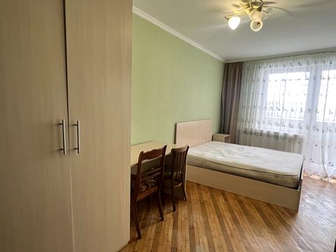 квартира за адресою Довженка вул., 12