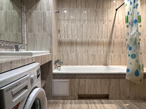 квартира за адресою Довженка вул., 12