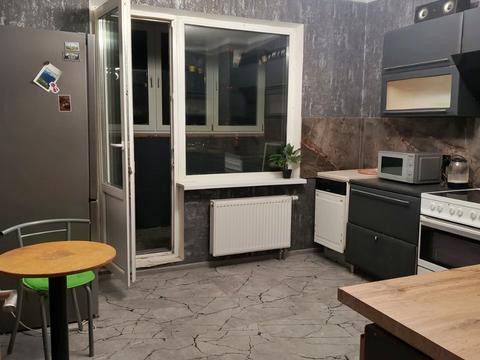 квартира за адресою Ревуцького вул., 54