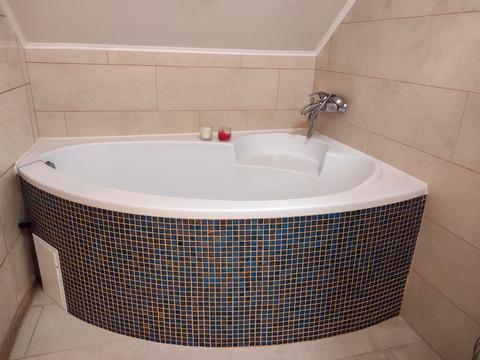 будинок за адресою Привітна вул. (Возз'єднання), 14