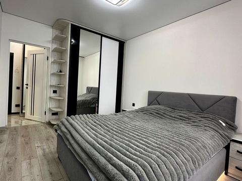 квартира за адресою Богдана Хмельницького вул., (Будинок 1)