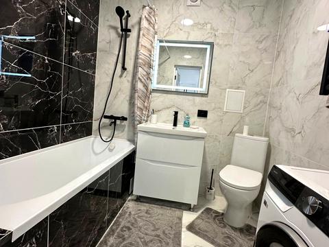 квартира за адресою Богдана Хмельницького вул., (Будинок 1)