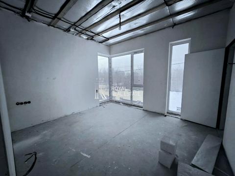 будинок за адресою с. Петропавлівська Борщагівка, Дружби бульв.