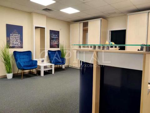 комерційна за адресою Євгена Коновальця вул. (Щорса), 36-Б