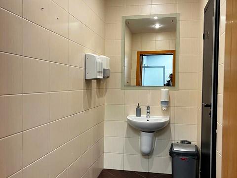 коммерческая по адресу Большая Васильковская ул. (Красноармейская), 77