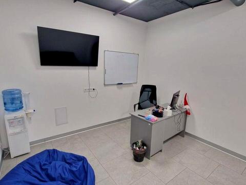 комерційна за адресою Жилянська вул., 118