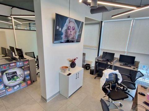 комерційна за адресою Жилянська вул., 118