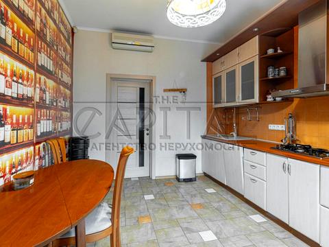 квартира за адресою Богдана Хмельницького вул., 82