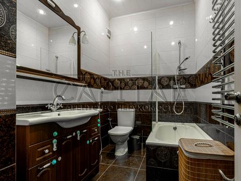 квартира за адресою Богдана Хмельницького вул., 82